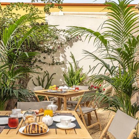 Boutique Marconi Bed & Breakfast Quartu SantʼElena Exterior foto